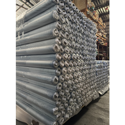 PVC聚氯乙烯材料展示，大量PVC塑膠布捲料庫存與工廠供應